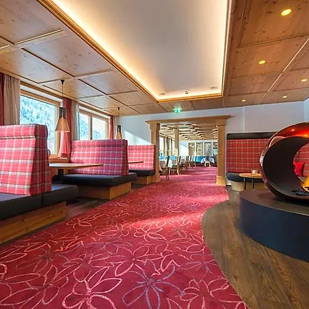 Schiff In Den Bergen Hotel 4*