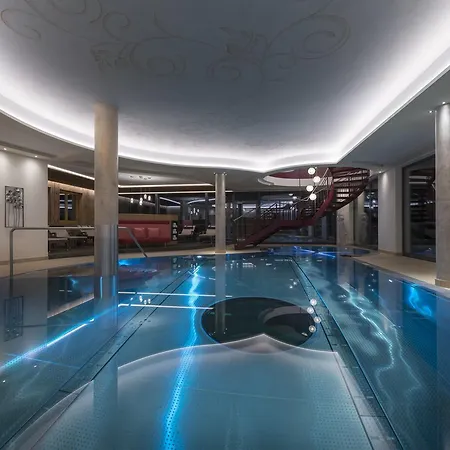 Schiff In Den Bergen Hotel 4*